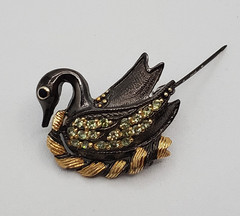 925 Swan Brooch 1.25in Rhodium Plate Sterling Silver Peridot Onyx Figural Estate