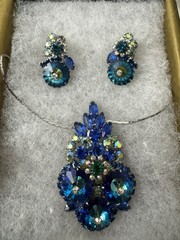 🌟Rare Book Set🌟Juliana D&E Peacock Blue Margarita Rhinestone Pendant Earrings