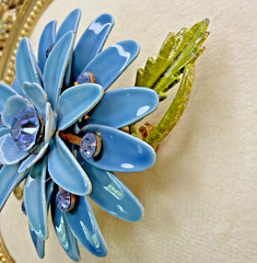 Vintage 1960s Blue Enamel Flower Brooch Rhinestone Mod Flower Power Pin – AS IS