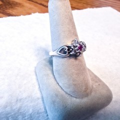 Avon RJ Graziano 925 Sterling Silver Vintage Real Ruby & C Z Ring Size 7