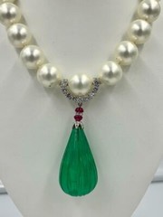 Magnificent Green Quartz Pearl Necklace from Estate of Writer Jackie Collins