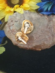 Vintage Mimi D N Signed Figural Frog 🐸 On Lilypad Enamel Gold Tone Clip On…