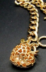 JOAN RIVERS SWARVOSKI CRYSTAL PATRIOTIC HEART GOLD TONE TOGGLE BRACELET NIB