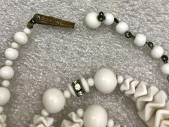 Vintage 15″ White Ruffle Bead, Rhinestone, Strand Necklace JWL-936
