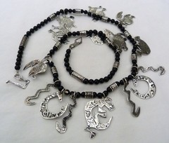28″ LONG SOUTHWESTERN STERLING SILVER TURTLE BIRD RABBIT ONYX BEAD NECKLACE