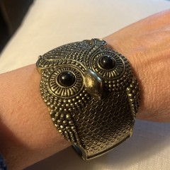 Vintage Black Eyed OWL Gold Tone Clamp Cuff Bracelet Unsigned Boho