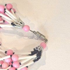 VTG Pink White Black Beaded Necklace and Clip‑On Earrings Set Multi‑Strand Japan