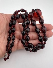 Antique Cherry Amber Bakelite Faceted Graduated Egg Bead Necklace 25.25″ -34.9g
