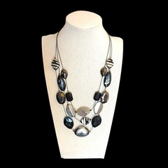 VTG NY Huge Triple Strand Art Glass Shimmer Beaded Statement Bib Necklace 21″