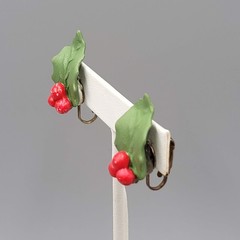 Vintage Christmas Holly Clip on Earrings Climber 1 in