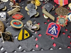 Lot Over 40 Pins Mostly Military Pins Militaria Lot AAB 16