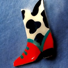 Cowboy Boot Brooch Figural Western Style Enamel Resin Pin Vintage Novelty