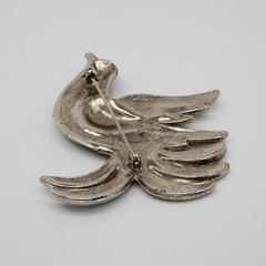 Vintage Pot Metal Brooch Large Bird Figural Pin Multicolor Rhinestones 2.6″