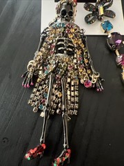 Betsey Johnson Mismatch Skull Earrings Rare – G2