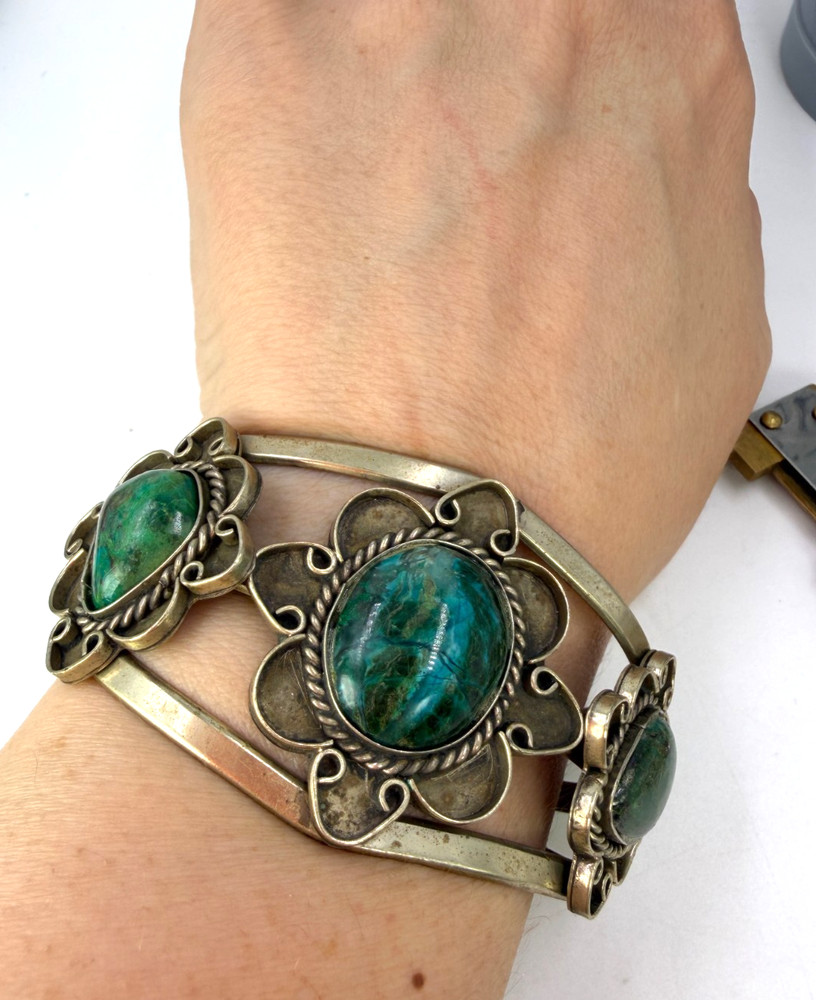 Vintage Bracelet Cuff Southwest Mexican Green Blue Cabochon Womens 6- 6.5 inches