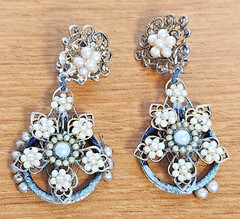 Women’s Vintage Clamp/Clip On Earrings Filigree Floral Faux Pearl Clusters