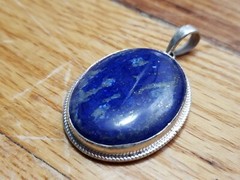 VINTAGE COLLECTABLE *STERLING SILVER 925* GENUINE STONE PENDANT 1.75″-LAPIS