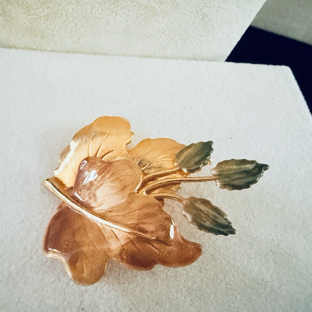 VTG. ESTATE MCM BROWN & GREEN ENAMEL AUTUMN LEAVES GOLD TONE BROOCH-180