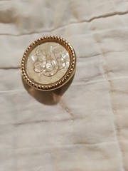 Vintage Goldtone Mother Of Pearl Pin