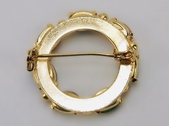 Vintage Colorful Scarab Wreath Brooch Pin, Gold Tone, Fashion Jewelry JWL-595
