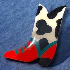 Cowboy Boot Brooch Figural Western Style Enamel Resin Pin Vintage Novelty