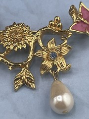 Vintage Avon Garden Of Eden Brooch Collar Pin Vine Bee Butterfly Edwardian Style