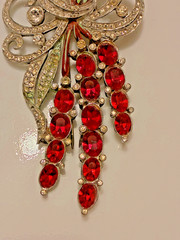 vintage large attributed Coro,reja,jomaz or ? fur pin clip. unsigned