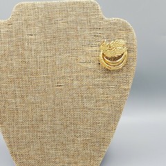 German 18K GF Sculpted Leaf Open Ring Brooch