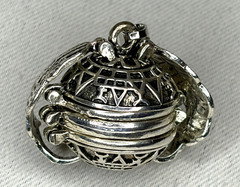 Vtg Accordion Sphere Ball Locket Pendant Holds 4 Photo Numbered 1 2 3 5 Error