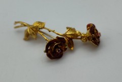 Vintage Long Stem Rose Flower Ruby Stone 18K Yellow Gold Enamel Brooch Pin Lapel
