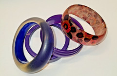 Lot of 4 Vintage Collectable Bangle Bracelets Lucite and Others