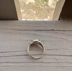 Rare Beautiful Vintage/Antique 10K Solid Yellow Gold Emerald Diamond Size 9-Read