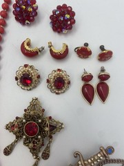 VINTAGE Red Jewelry Lot 17 Pcs 12oz Garnet Set Rhinestone Brooch Movie Prop