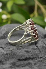 Vintage 925 Sterling Silver Red Garnet Flower Ring Size 7