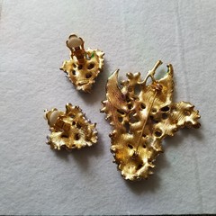 Vintage Lilac Floral Purple and Green Enamel Brooch and Clip Earrings Set