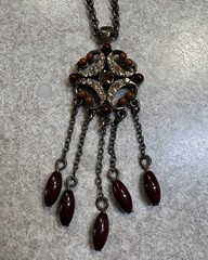Vintage Style Necklace Dangling Burgundy Beads & Rhinestones Bronze Tone Chain