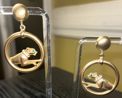 Vintage ’80s Jackie Collins Gold Tone Green Eyes Panther Drop Pierced Earrings