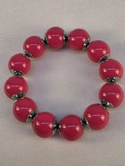 Vintage Fuschia Pink Plastic Bauble Bracelet With Silver Accents 3″ Elastic 90s