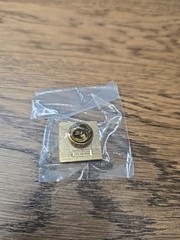 General Motors GM Stockholder Vintage Lapel Pin Tie Tack Men’s Jewelry Accessory