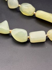 VTG Natural Prehnite Polished Mineral Necklace Hand-Cut Gemstone 155.5g Green