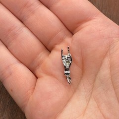 Vintage 925 Sterling Silver Horns / Rock ‘n Roll Sign Language Pendant Charm