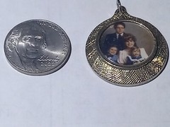 Vintage Pendant Charm Medallion Circle Round Photo Keepsake Gold Tone