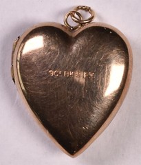 9K/9C WWII Gold Locket Heart Soldier Photo