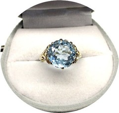 Sky-Blue TOPAZ Ring – 14k Solid Yellow Gold Vintage – c1940 Mtg.