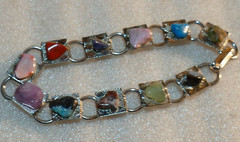 11 Semi-Precious Stones on Silvertone Link Bracelet Costume Jewel 7.75″ long