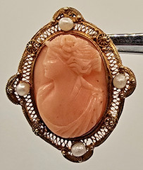 18K Gold Granulated Filigree Frame With High Relief Etruscan Revival Cameo