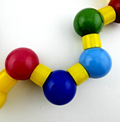 Vintage Pop Art Memphis Milano-inspired fashion Chunky Acrylic Bead Necklace
