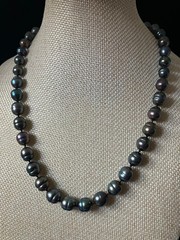 Pearl Necklace Hand Knotted Beads Oil Slick Peacock 9-10mm 925 Clasp 18″