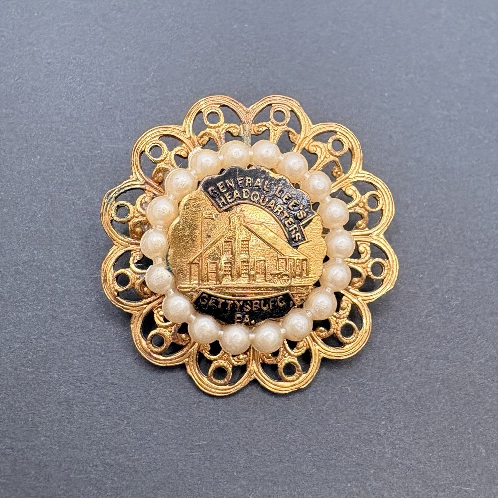 Vintage General Lee Headquarters Gettysburg Filigree Faux Pearl Brooch Pin 1.25″