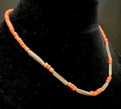 Salmon Coral Graduated Beaded Necklace Gold Tone Metal Spacers Vintage 18” 15g